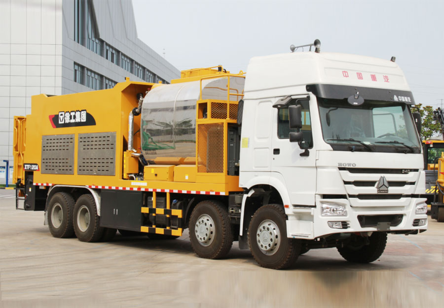 黃竹鎮(zhèn)XTF120A 同步碎石封層車(chē)